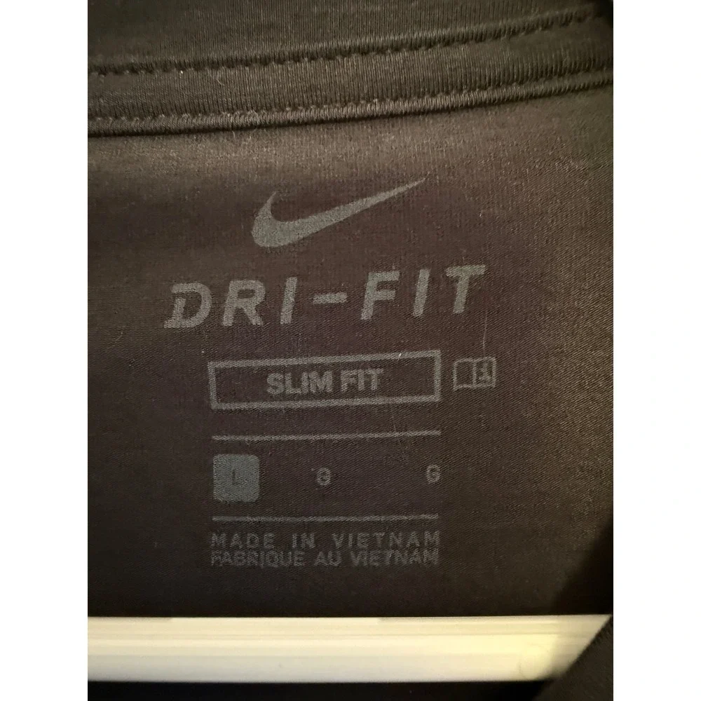 Nike Dri-FIT Yoga Slim Fit Training Tee Black Short Sleeve Mens Large 307
